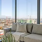 Landing Amazing 2Bd Pool Rooftop Lounge