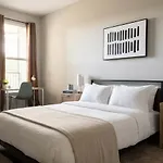 Boulevard Midtown 1br Pool Gym Parking 03 *