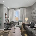 2Br Condo In Walkable Area & 5 Mins To Broadway