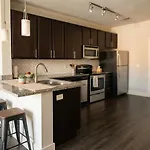 Boulevard Midtown 1br Pool Gym Parking 06 *