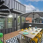 Nash - Howdy House - 711c 26th Ave N #6 *