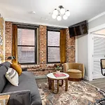 Music Dreams Downtown - Parking Included * Nashville