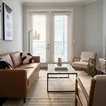 Apartment Boulevard Midtown 1br Pool Gym Parking 03