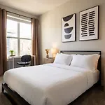 Apartment Boulevard Midtown 1br Pool Gym Parking 07 *