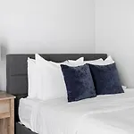 Landing Stunning Studio Courtyard Gym * Nashville