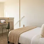 Apartment Boulevard Midtown 30ft Ceilings 1br 01 Nashville