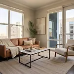 Boulevard Midtown 1br Pool Gym Parking 07