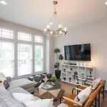 Apartment Nash - Howdy House - 711c 26th Ave N #6 *