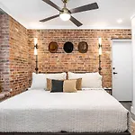 Music Dreams Downtown - Parking Included Nashville