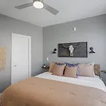 Apartment 2br In Walkable Area & 5 Mins To Broadway Nashville