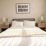 Boulevard Midtown 1br Pool Gym Parking 06 *