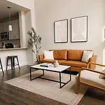 Boulevard Midtown 30ft Ceilings 1br 01 Apartment *