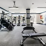 Apartment Boulevard Midtown 1br Pool Gym Parking 01 Nashville