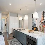 Nash - Howdy House - 711c 26th Ave N #6
