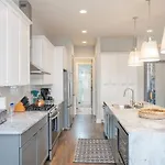 Nash - Howdy House - 711c 26th Ave N #6 Apartment *