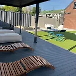Apartment Landing Incredible In Downtown Hermitage *