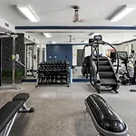 Boulevard Midtown 1br Pool Gym Parking 03 Apartment *