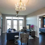 Apartment Beautiful In The Heart Of Downtown Walk To Broadway Nashville
