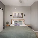 2br In Walkable Area & 5 Mins To Broadway
