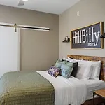 2br In Walkable Area & 5 Mins To Broadway *