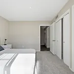 Comfortable Retreat With In-unit Washerdryer Apartment Nashville