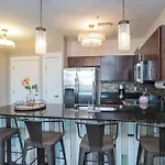 Beautiful In The Heart Of Downtown Walk To Broadway Apartment Nashville