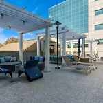 Boulevard Midtown 1br Pool Gym Parking 06 Apartment *
