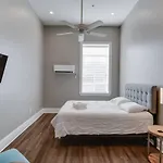 Apartment Modern Comfort Meets Historic Church Nashville