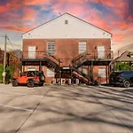 Bright And Cozy Church Conversion1br * Nashville