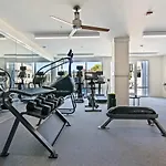 Apartment Boulevard Midtown 30ft Ceilings 1br 01 Nashville