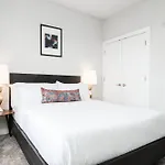 Two Cozysuites Music Row Chic Condo In Nashville