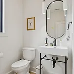 3br Townhome Rooftop Views Hot Tub & Fireplace Apartment