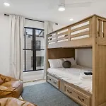 New Modern Escape With Rooftop Hot Tub Apartment Nashville
