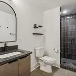 3br Townhome Rooftop Views Hot Tub & Fireplace * Nashville