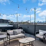 Apartment Luxe Urban Retreat - Private Rooftop Hot Tub Deck Nashville