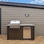 New Modern Escape With Rooftop Hot Tub Apartment