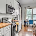 Rooftop, Large Backyard, Fire Pit, Near Downtown Nashville