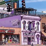 Calvin Garden Getaway