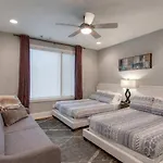 5 Min Uber To Downtown - 2 Car Gargage - Rooftop