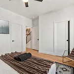 Holiday home Haven With Gorgeous Skyline Views *