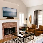 Sprawling Sylvan Park Estate