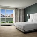 Tempo By Hilton Midtown Hotel 3*