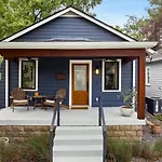Chic Music Retreat & Holiday home *