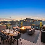 East Spahouse Retreat With Rooftop & Elevator Holiday home