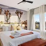 The Lodge By Avantstay Private Rooftop Lounge Hot Tub Skyline Views Near Broadway