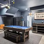 Cliffside Social By Avantstay Rooftop Lounge Firepit Mini Gold Game Room Near Broadway