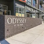 Modern West End For 6 Shared Pool & Gym Holiday home