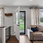 The Cornish Classic - Cozy Ranch Near Downtown