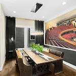 Luxury Gated Duo Sleeps 24 Karaoke & Rooftop Holiday home
