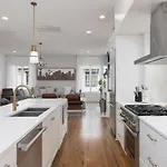 Holiday home Townhome With Rooftop Garage Pool Table By Belmont And Vanderbilt *